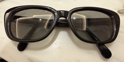 Gafas de sol Polaroid 642 negras vintage años 60 hechas en Reino Unido Foto 1 de 4