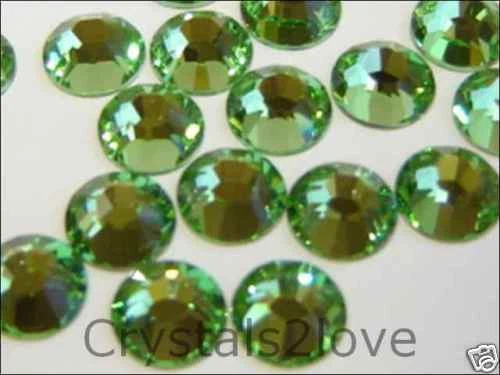 SS34 PERIDOT Green HOTFIX Swarovski European Rhinestones 18 Pcs - Image 1 of 1