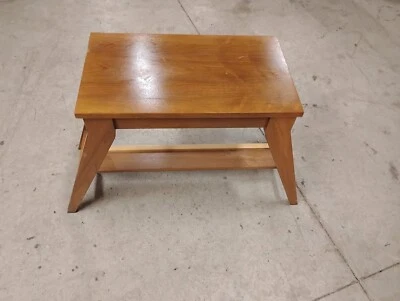 ¡Banco de órgano Conn Spinet vintage! ¡Mide 24 pulgadas de ancho x 23 pulgadas de profundidad x 14 pulgadas de profundidad! ¡HAZ OFERTA! Foto 1 de 4