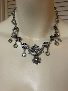 STUNNING AESTHETIC CIRCLES SWIRLS DANGLES SILVER TONE CLEOPATRA CHOKER NECKLACE - Picture 1 of 5