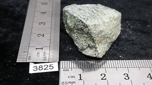 SERPENTINE pierre brute mineraux lithotherapie collection esoterisme reiki - Picture 1 of 2