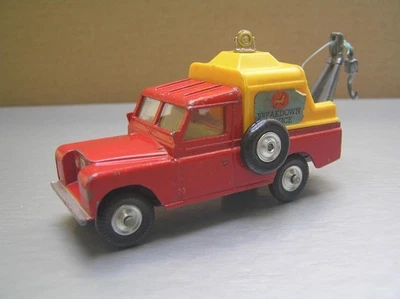 Corgi Toys 477 Land Rover 109 Breakdown Service Truck - Image 1 of 4