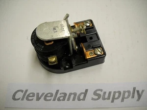 SQUARE D 8501 C0-1 COIL RELAY 15A 115/230VAC NOS CONDITION - Picture 1 of 3