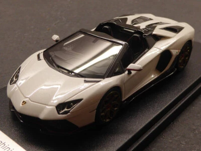 LAMBORGHINI AVENTADOR ULTIMAE ROADSTER 2022 BIANCO ASOPO-CARBON Looksmart LS532D - Immagine 1 di 2