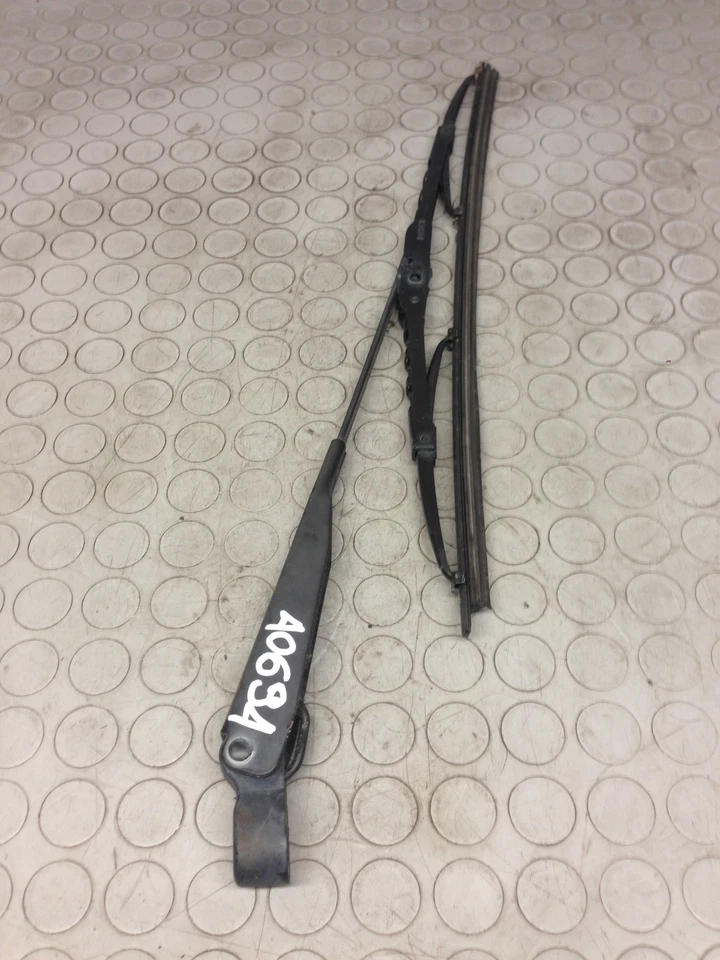 PEUGEOT 106 (1992) 1.1 Petrol 44KW 3P BAR Rear Wiper Blade - Image 1 of 1