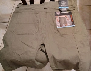 WP Weatherproof Men's Security Pocket Ripstop Utility Trail Shorts - Picture 1 of 6