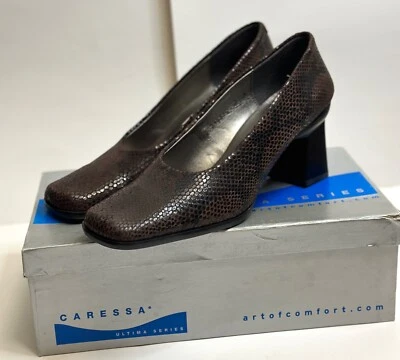 Zapatos de salón Caressa Crosstown Collection para mujer marrón talla 7,5 M Foto 1 de 4