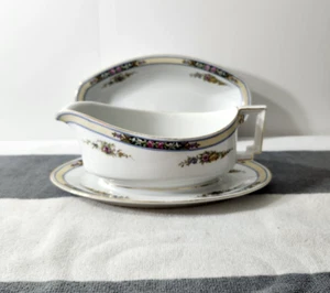 Heinrich H & Co Selb Bavaria Germany Gravy Boat And Bread Dish - Picture 1 of 9