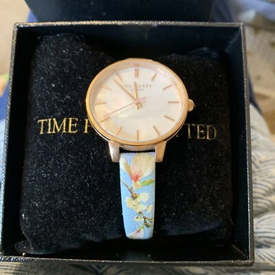 Reloj Ted Baker Harmony Damas Plateado con Correa Floral Azul NUEVO EN CAJA Foto 1 de 4
