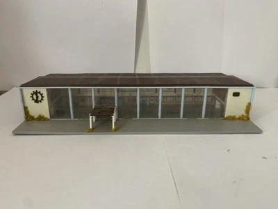 Märklin 8960 Z Scale 1:220 Göppingen Station Assembled - Great Condition -  Rare - Image 1 of 4