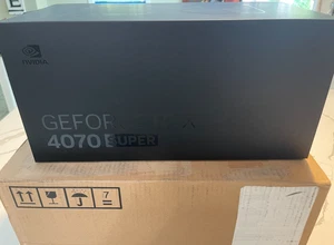 BRAND NEW NVIIDA GeForce RTX 4070 Super Founders Edition 12GB Graphics Card - Afbeelding 1 van 6