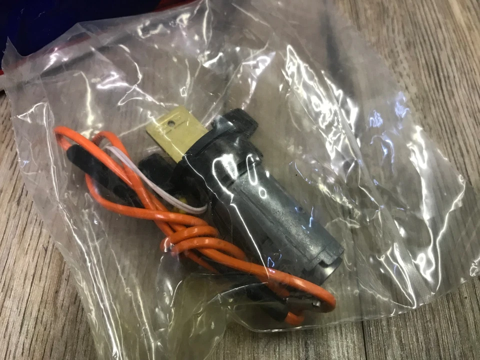 98 99 Buick Lesabre Cadillac Deville 1997 nos GM CILINDRO DE BLOQUEO DE ENCENDIDO 26033388 Foto 1 de 2