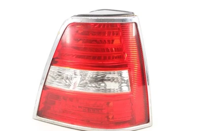 Luz trasera/trasera Kia Sorento Xs E4 4 Dohc Estate 5 puertas 2006-2011 (lado del conductor)  Foto 1 de 4
