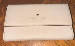 100 % authentisch Kate Spade gepunktet silber beige Druckknopfverschluss Geldbörse/Clutch - Bild 1 von 7
