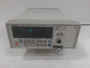 Medidor óptico de potencia múltiple Advantest Q8221 + Q82202 - Imagen 1 de 3