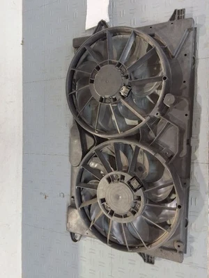 Cadillac XTS 2013-2019 ventilador de radiador conjunto de ventilador de motor 3,6 L VIN 3 octavo dígito Foto 1 de 4