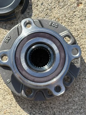 原始设备制造商 Mopar 前轮毂组件 68246453AA 15-23 Renegade 16-23 菲亚特 500X 全新 — 第 1/4 张图片