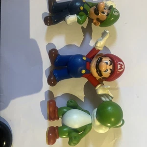 Super Mario & Friends 4x 2.5” Mini Figures Bundle 2013 Good Condition  - Picture 1 of 4