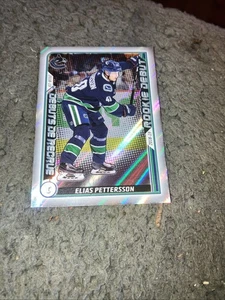 2019-20 Topps NHL Sricker Album Rookie Debut #528 Elias Pettersson - Picture 1 of 2