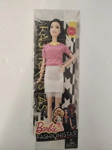 2015 Fashionistas Tall #30 Mattel DMF32  - Picture 1 of 8