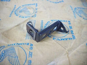 Verkleidungshalter Verkleidung / Stay Middle Cowl Honda RVF 750 RR - RC45 - Picture 1 of 1