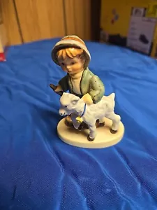 Figurina Hummel Shepherd's Apprentice 2005 #2226 TMK8 Lamb Mark - come nuova - Foto 1 di 6
