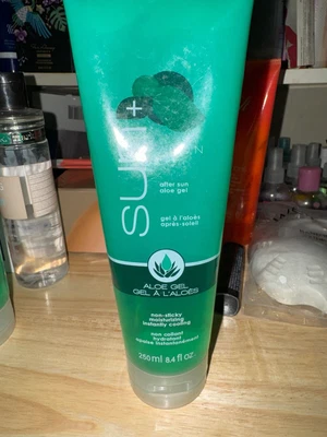 Avon sun + после солнца алоэ гель 8,4 жидк. унц. Запечатанный  - Изображение 1 из 3
