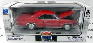 1:25 Scale 1966 Pontiac GTO Die-Cast Replica - New Ray #71853A - Picture 1 of 4