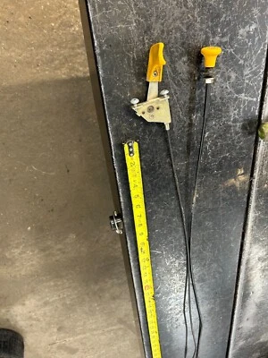 Control de acelerador/estrangulador Kawasaki Cub Cadet LTX1050 22 HP #946-04556 Foto 1 de 4