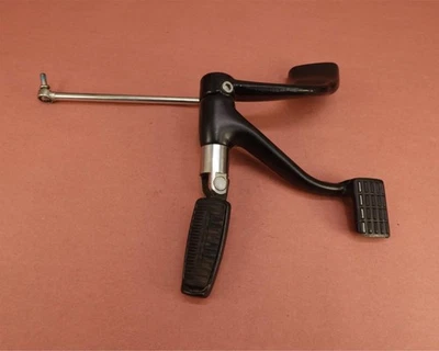 09-21 Harley Davidson Sportster Iron 883 XL883N Right Front Foot Peg Brake Pedal - Image 1 of 4