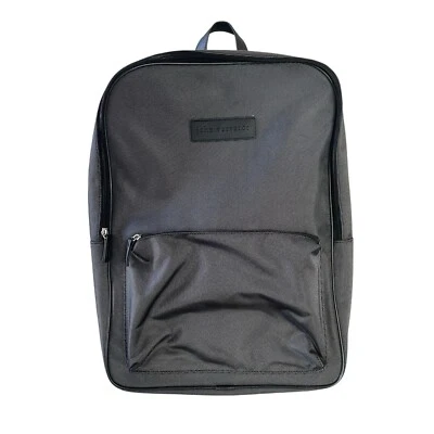 Mochila John Varvatos negra/gris con etiquetas 18" x 13" Foto 1 de 4