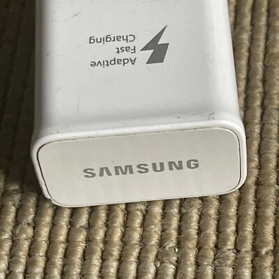 Samsung Adaptive Fast Charging Travel Wall Charger White EP-TA20JWE - Image 1 of 4