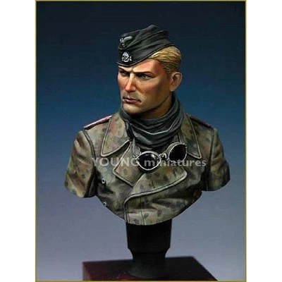 Figurina Ss Panzer Crew Wwii 1/10 Young Miniatures Y - Immagine 1 di 4