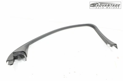 2018-2024 CHEVROLET EQUINOX PAINEL DE ACABAMENTO TAMPA DE MOLDURA DE JANELA PORTA DIANTEIRA DIREITA FABRICANTE DE EQUIPAMENTO ORIGINAL - Imagem 1 de 4