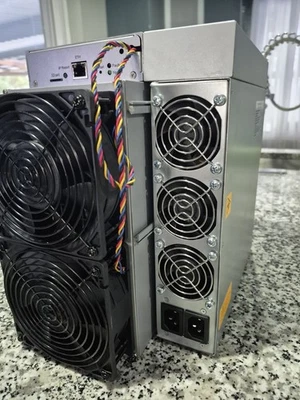 Bitmain Antminer L7 9000 MH/s - LTC y Doge! Usado excelente estado. Foto 1 de 4