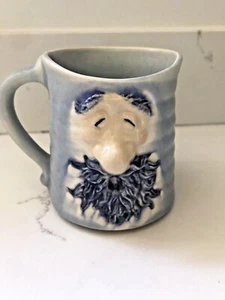 Taza de café hecha a mano de cerámica 12 OZ azul barbudo cara de hombre caprichosa COMO NUEVA EN ESTADO - Imagen 1 de 6
