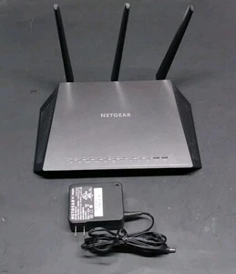 Netgear Nighthawk AC1900 Smart Wi-Fi Dual Band Gigabit Router R7000 - Afbeelding 1 van 3
