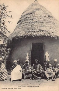 Togo - Fetish Chiefs - Publ. A. Accolatse 40 - - Togo - Chefs fétichistes - Ed. - Picture 1 of 2