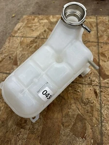 BRAND NEW OEM 1985-1992 MERCEDES-BENZ 300E W124 ~ EXPANSION TANK ~ A1245001749 - Picture 1 of 1