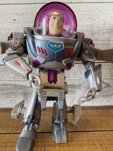 VNTG 1999 Toy Story 2 Buzz Lightyear Mega Morpher And Zerg 8" Action Figures - Picture 1 of 6