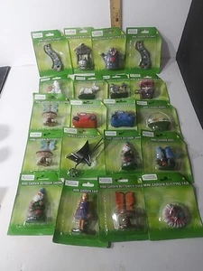 Lot Of 20 Trueliving Mini Outdoor Garden Figures - Picture 1 of 5