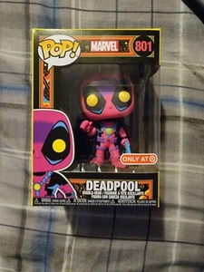 Marvel Funko Pop Deadpool - Picture 1 of 3