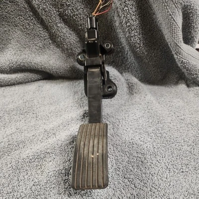 07-12 Dodge Avenger Compass Accelerator Travel Pedal Sensor Assembly 04891585AB - Image 1 of 4