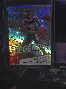 2024-25 Panani Revolution - Legends Red Astro Clyde Drexler #175 Trailblazers - Bild 1 von 2