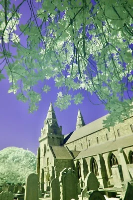 ZWB2 Dual Band Pass filter for full spectrum modified camera 52mm Infrared / UV - Image 1 of 4