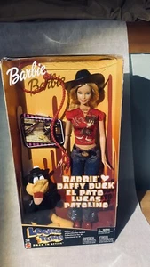 Mattel Barbie 2003 Looney Tunes Barbie Loves Lucas Pato El Pato ENVÍO RÁPIDO - Imagen 1 de 20