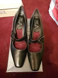 Scarpe con tacco a gattino aerosol - Foto 1 di 6