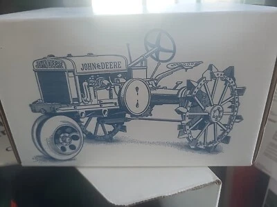 1/16 John Deere 1929 General Purpose Wide Tread Tractor, 2 Cylinder Club 1994 - Image 1 of 4