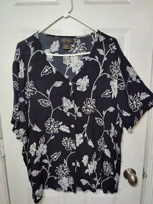 Requirements Woman Vtg Black White Short Sleeve Floral Button Up Top Blouse 3X - Image 1 of 4