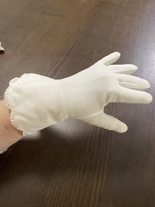 VTG Mid-Century Dress Gloves Size 6-7 Soft White - Picture 1 of 9